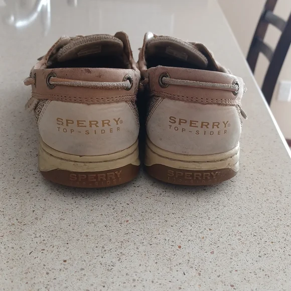 Sperry's - Picture 3 of 5